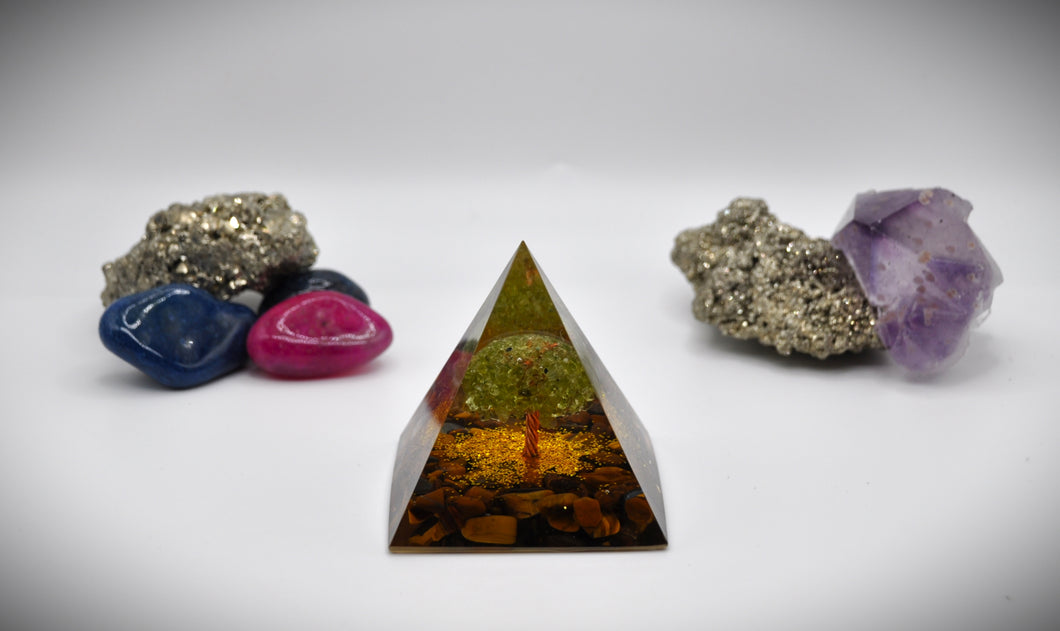Crystal Pyramid CODE 1011 (A)